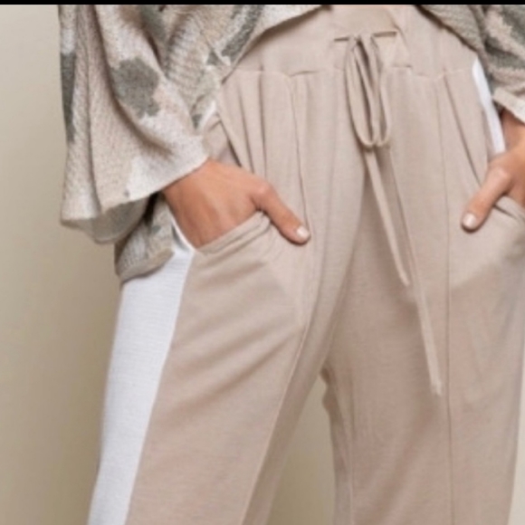 POL Mocha Mousse Lightweight Pants - Picture 3 of 4